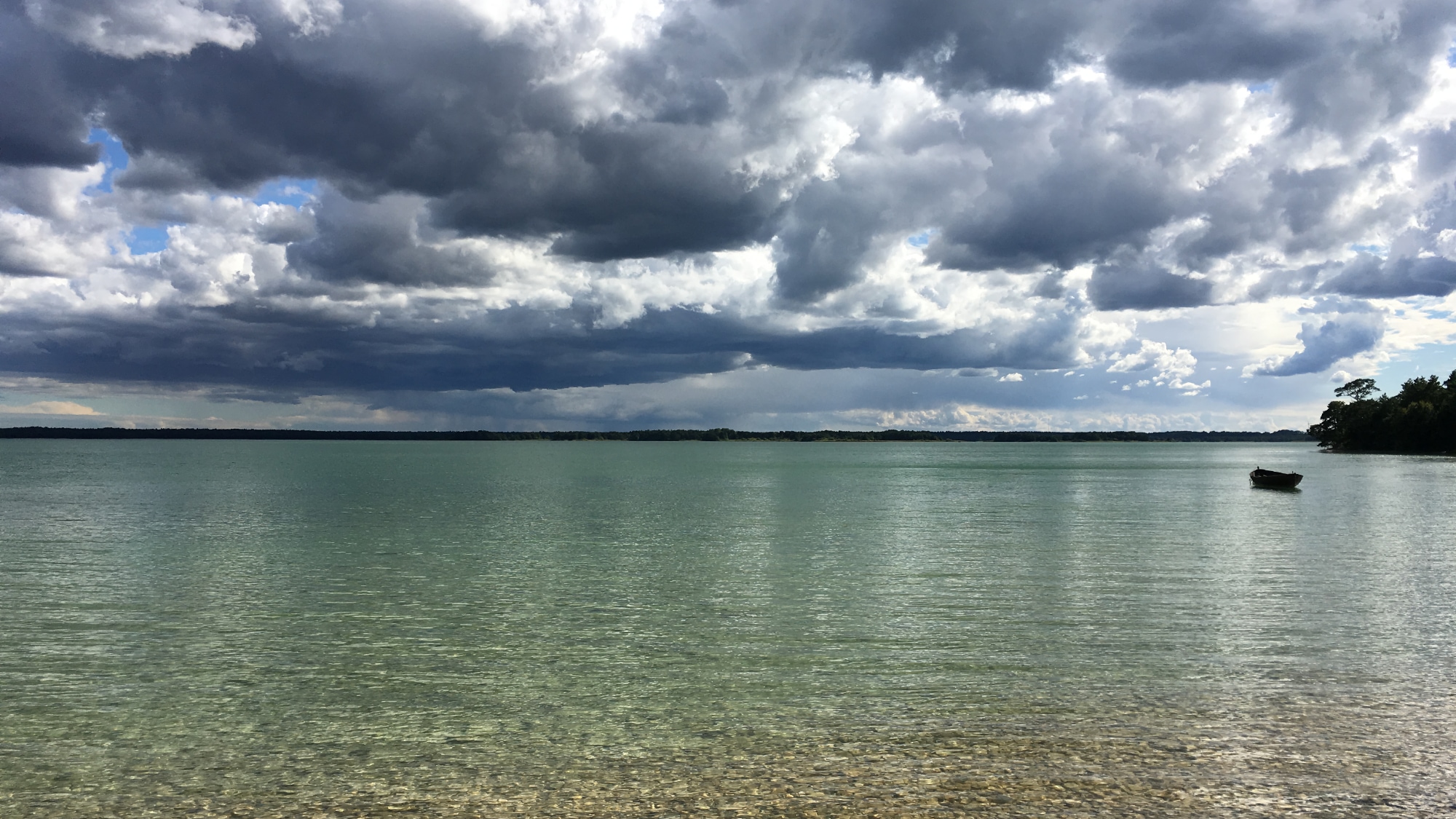 A photo taken at the lake Bästeträsk on Gotland.